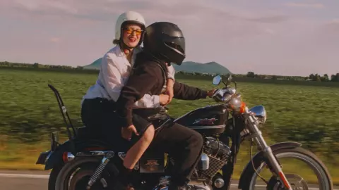 Sur Le Dos De Ta Moto 